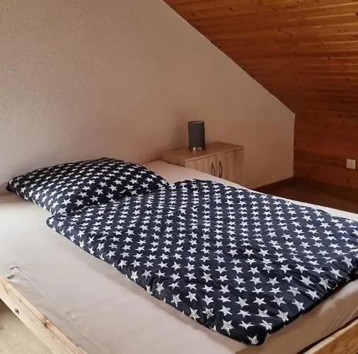 Lägenhet 3 Zimmer Dachgeschosswohnung *